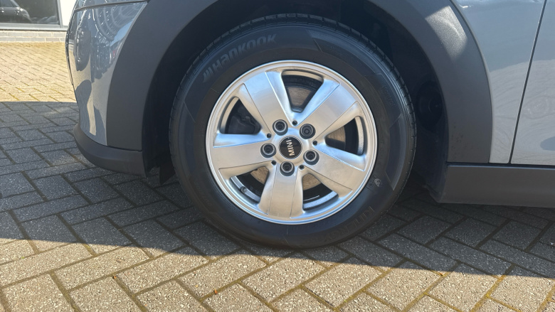 MINI Hatchback 1.5 One Classic 5dr Petrol Hatchback